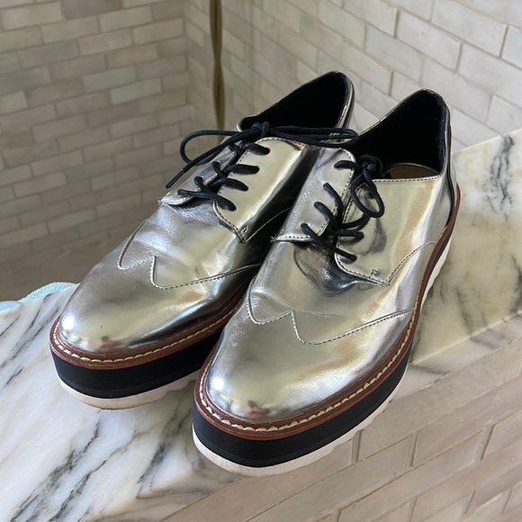 Zara silver metallic platform sneakers size 39 us 8 - Picture 1 of 4